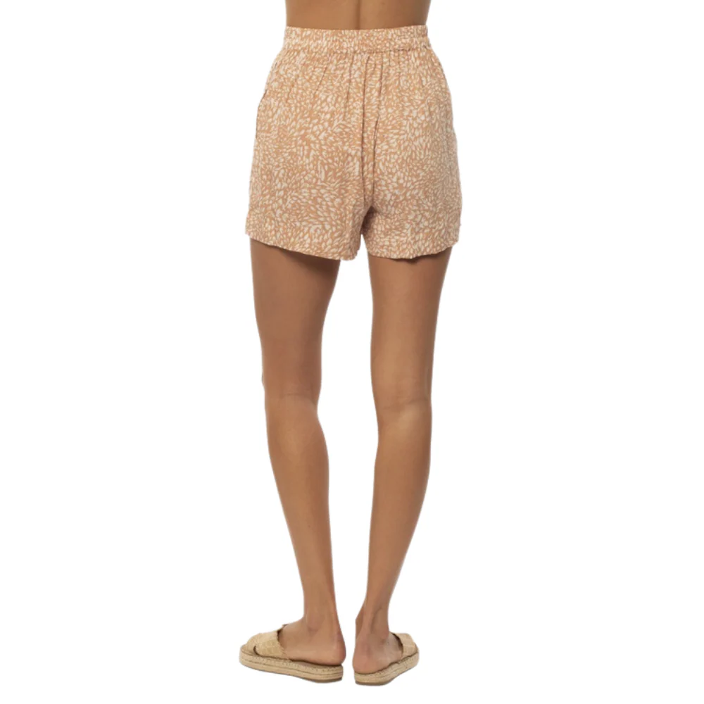 Amuse Women's Ridley Woven Shorts - Image 2