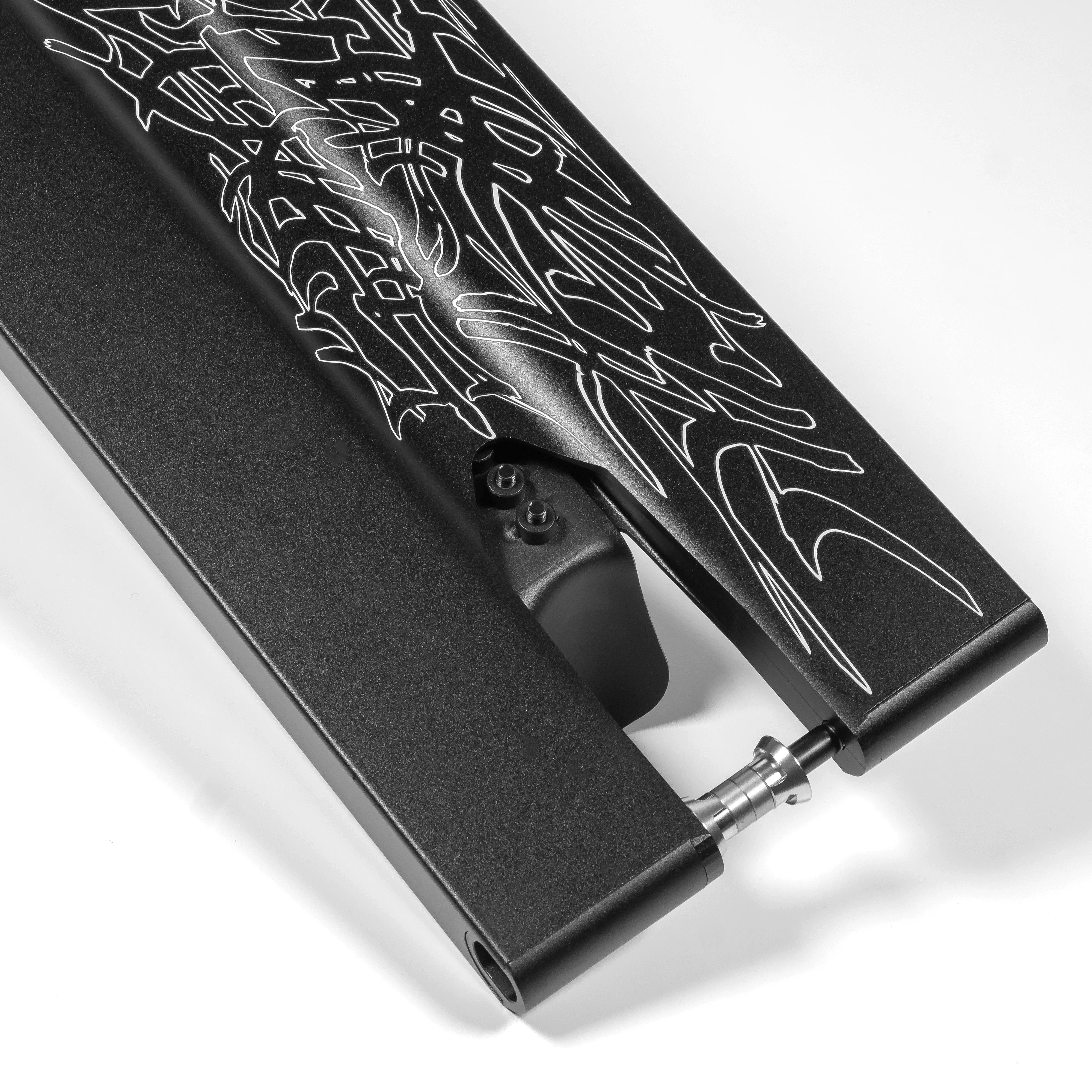 North Willow Deck 6.0" - Riley Maltais Signature - G4 - Image 5