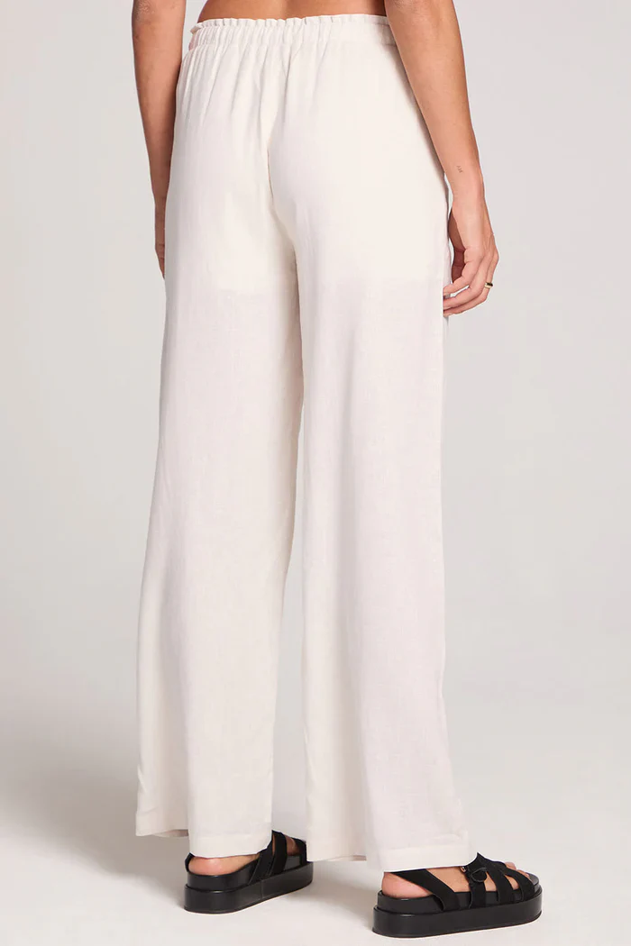 Saltwater Luxe Women's Woven Pull On Pant - Ecru - Image 3
