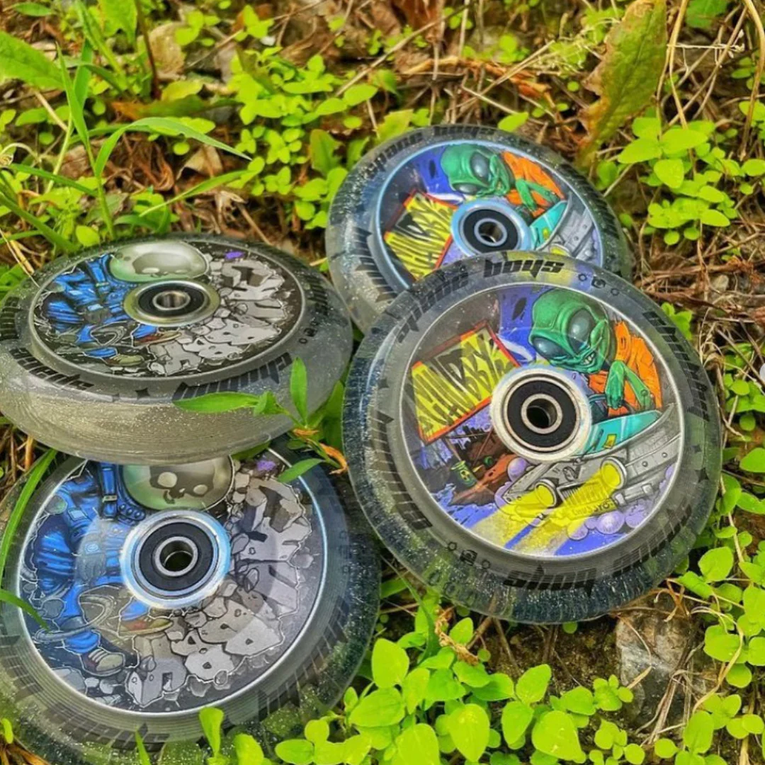 Chubby Spaceboys Alien Clear Glitter - Single Wheel - Image 4