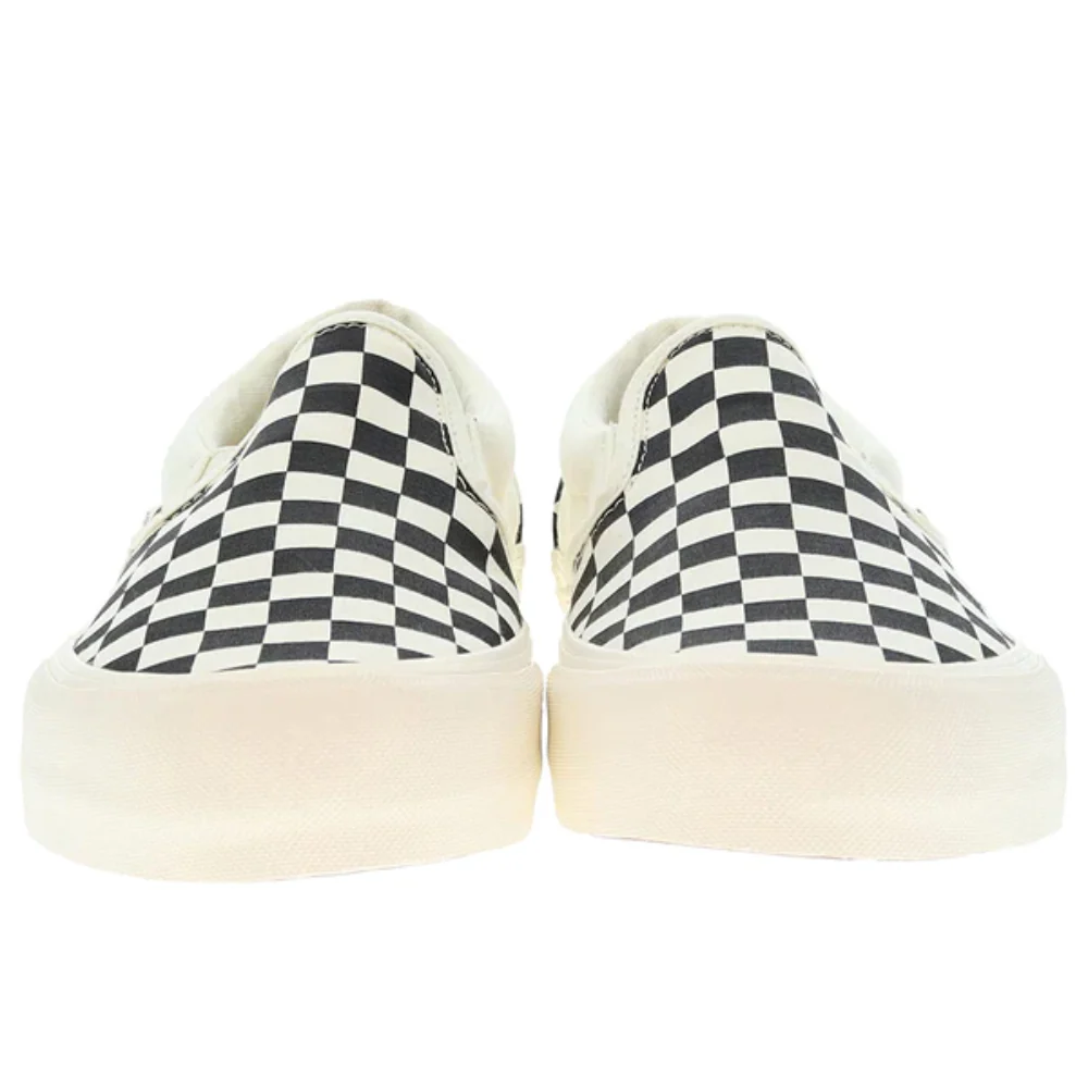 Vans Unisex Slip-On VR3 Shoes - Image 2